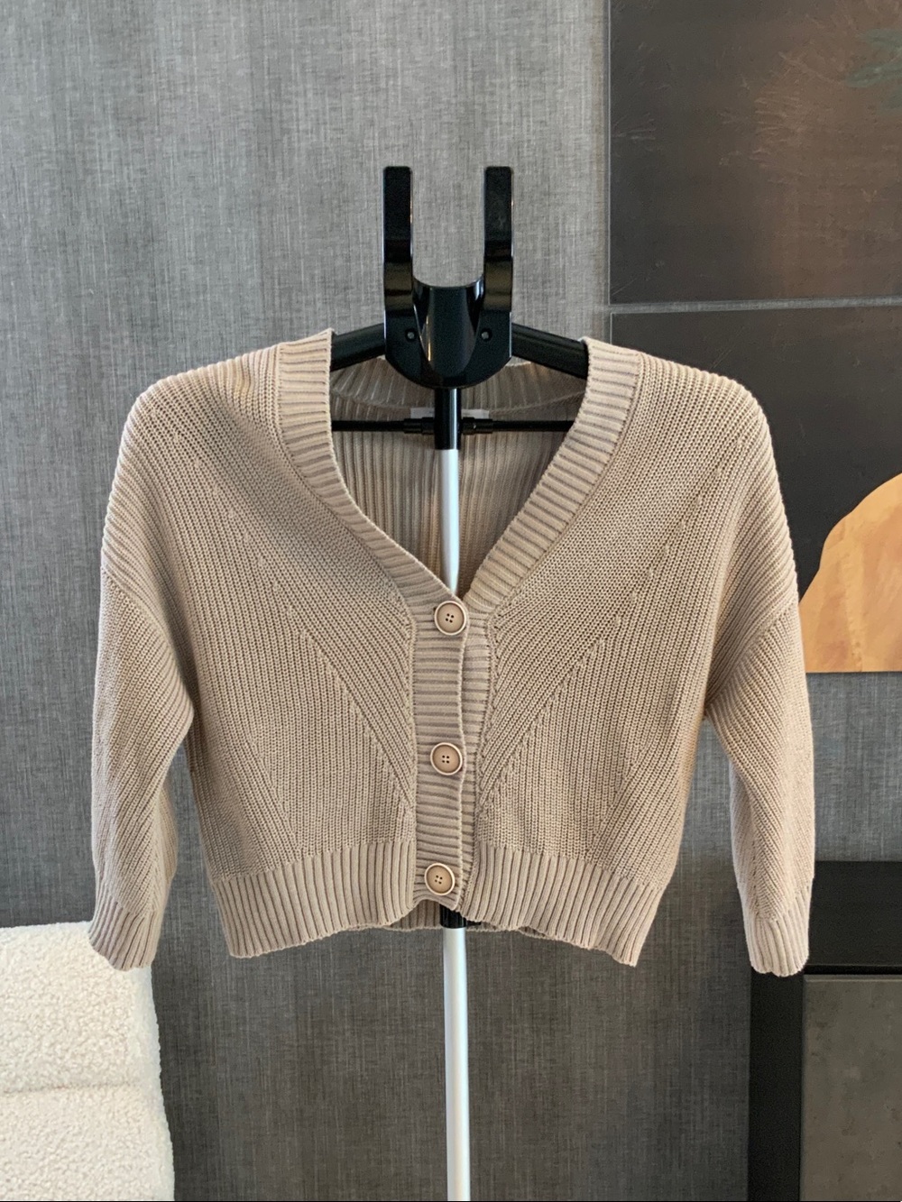 Tonet Cropped V-Neck Button Cardigan Sweater - Beige 40